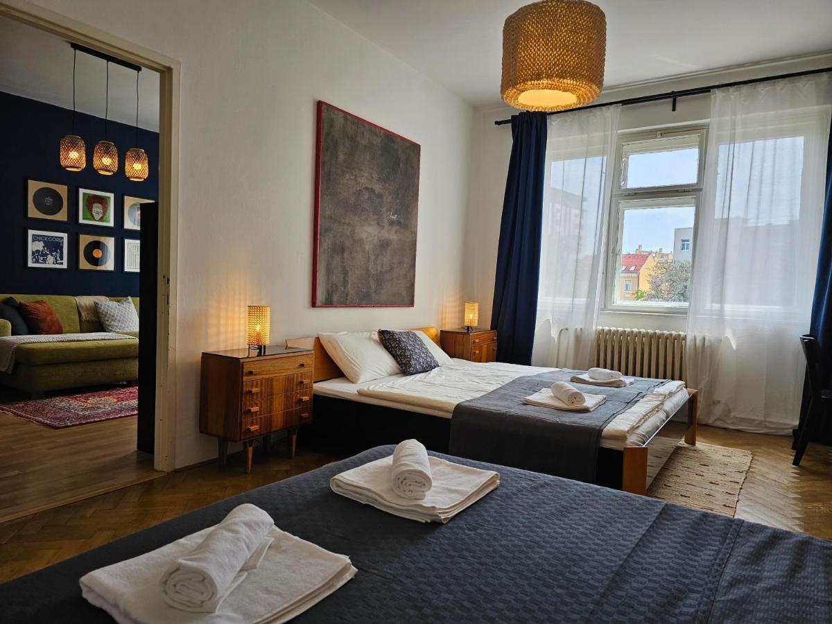 Stone Square Apartment Bratislava Extérieur photo